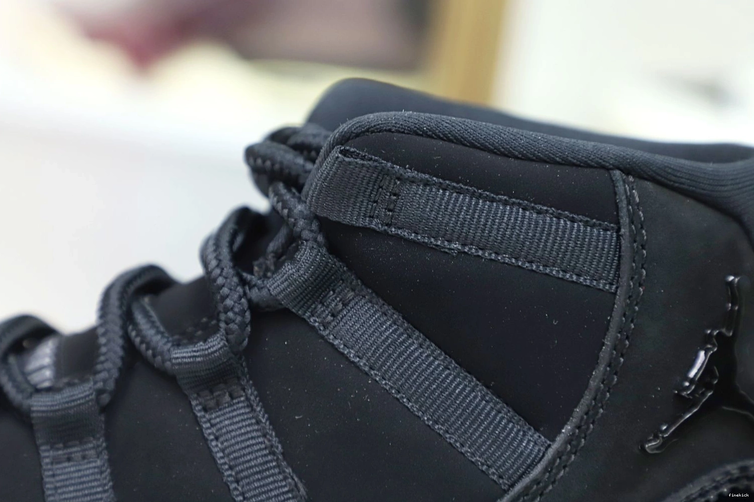 AND 11 JORDAN 'CAP RETRO GOWN' AIR 0226